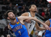 开云体育网页版-NBA选秀大会火热进行中，新秀们引人注目