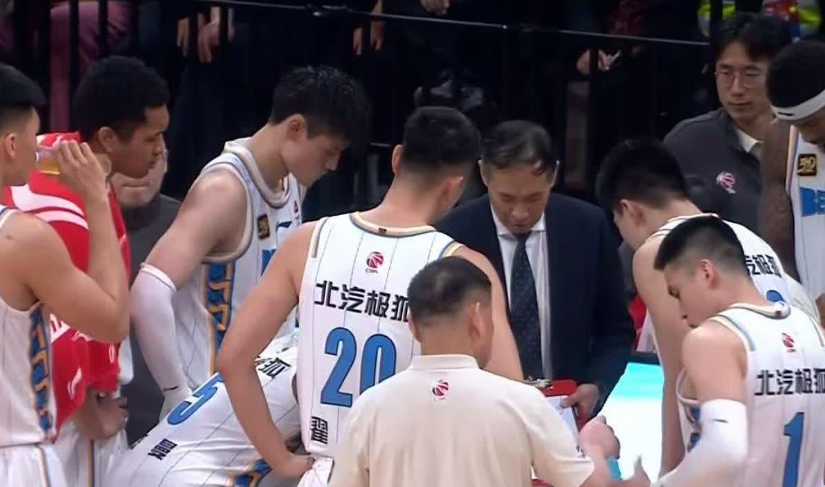 卫斯汉姆横扫对手，守住宝贵三分的简单介绍